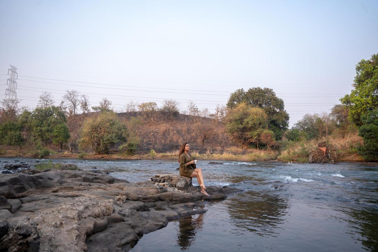 U Rivergate Karjat Extérieur photo