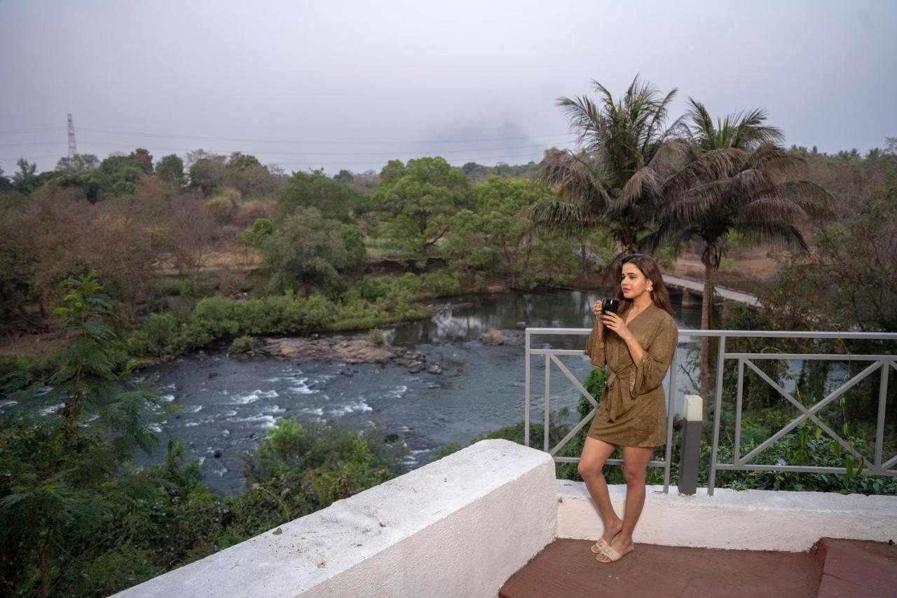U Rivergate Karjat Extérieur photo